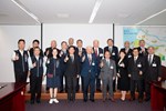 中川議長等貴賓與林育鴻副秘書長合影