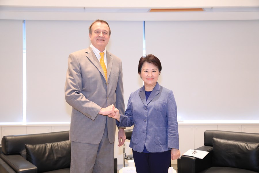 奧地利商務代表辦事處商務代表歐賀曼蒞府拜會，盼深化經貿、綠能合作
