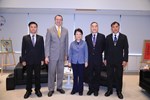 歐賀曼商務代表與市長合影