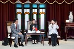 日本廣島縣廣島市議會議員八條範彥蒞府拜會，雙方就產業、觀光、教育、運動等交流