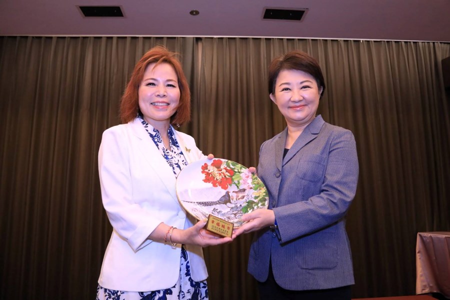 洛杉磯台美商會會長陳玲華蒞市參訪，盧市長感謝商會長期協助促進台美經貿發展