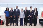 盧市長與友邦海地駐臺大使潘恩等貴賓合影