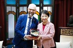 雙方針對產業發展、城市交流、人才培育及民主夥伴關係等議題深入交換意見