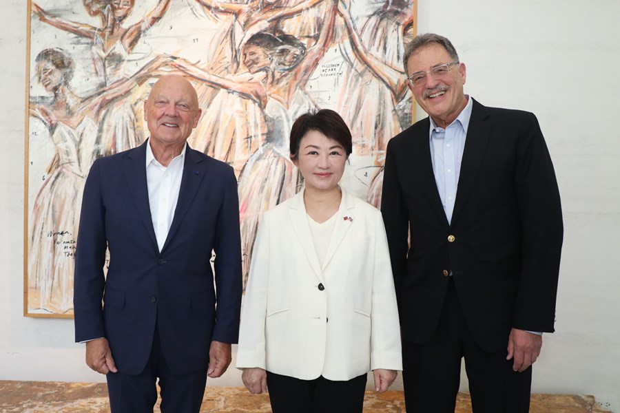 雙方就高科技產業供應鏈合作、無人載具發展及城市治理等議題交換意見