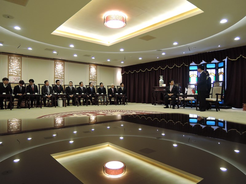 日本名古屋市議會議長藤澤忠將一行蒞府拜會