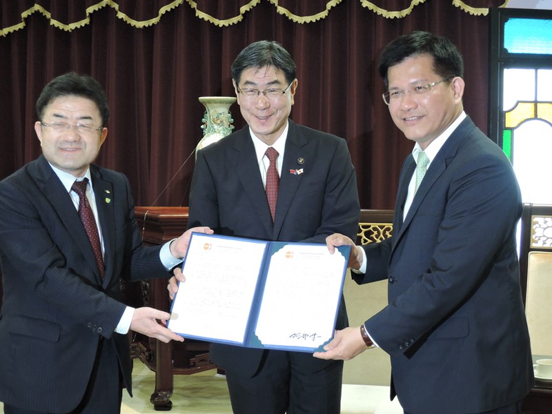 106年01月12日日本長野縣駨根市市長杉本幸治等一行蒞府拜會市長